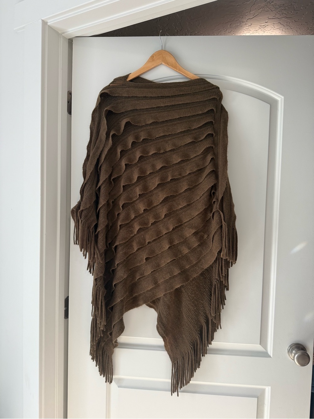 Max Edition Brown Fringed Knit Poncho
